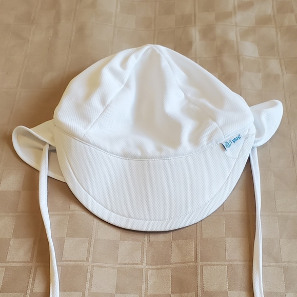 White kids summer hat - Picture 1 of 4
